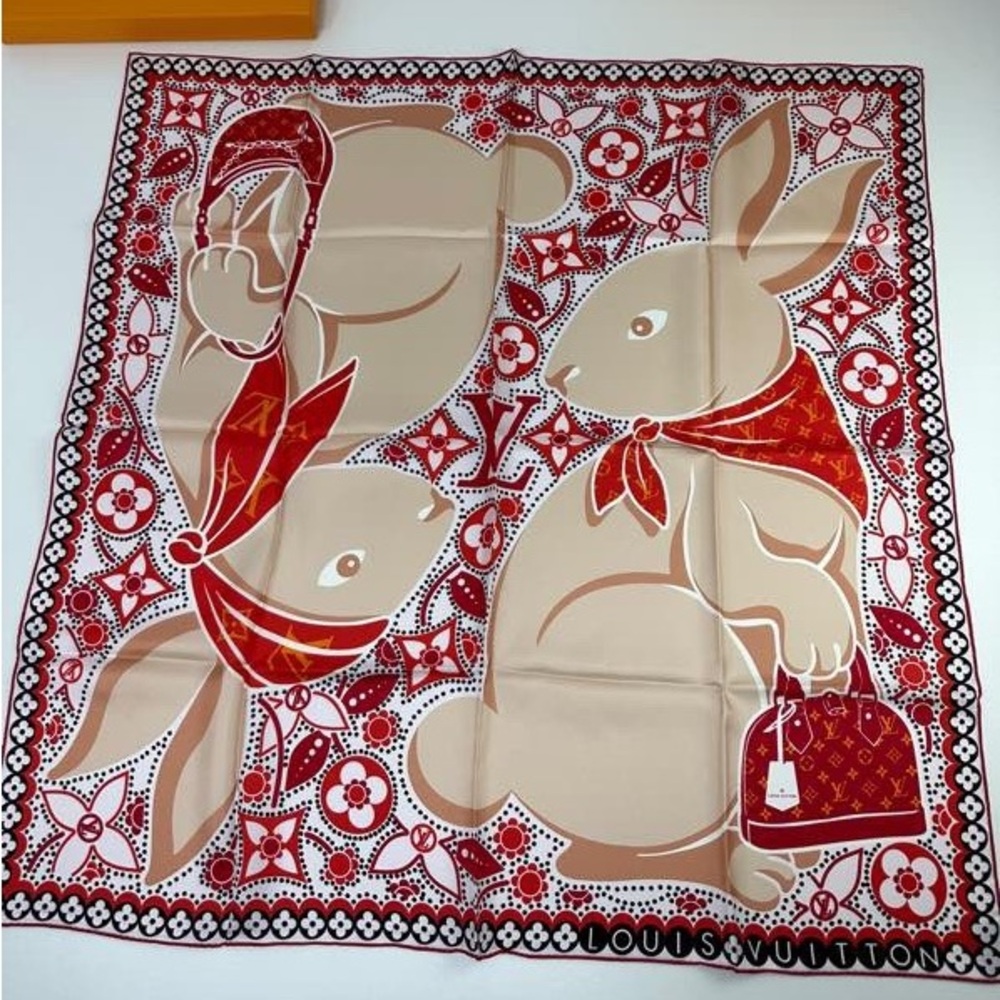 Louis Vuitton Logo Pattern Scarf - Picture 7 of 7